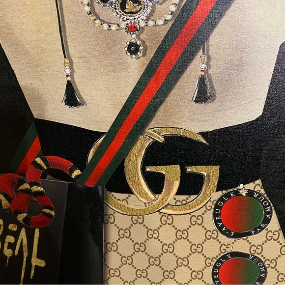 NWT 26”x 18” NEW IN BOX GIRL IN ROME NEW IN SHIPPING BOX - Picture 4 of 8